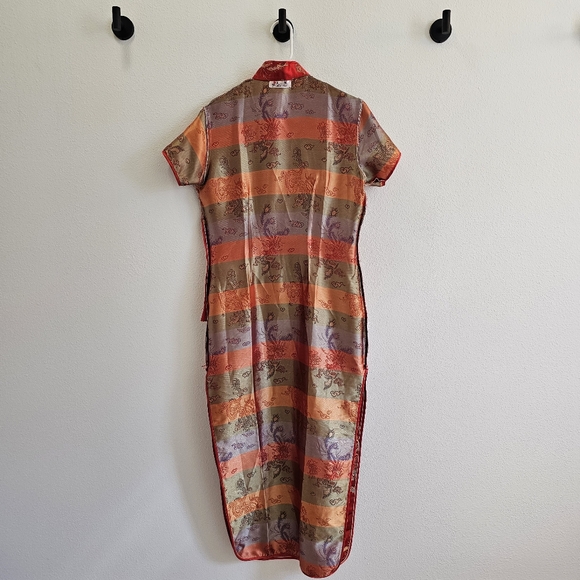 Silk Traditional Qipoa Dress - Picture 10 of 11